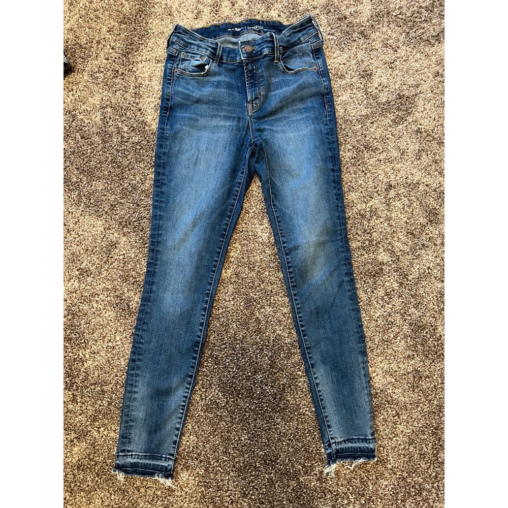 OLD NAVY ROCKSTAR JEANS